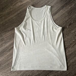 Lululemon Metal vent tank top men’s size L